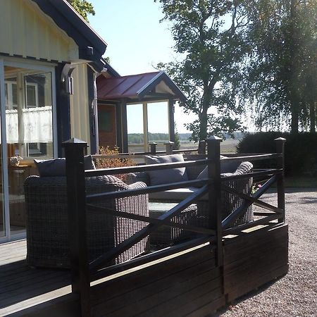 Skogis Bed & Breakfast Катринехолм Екстериор снимка