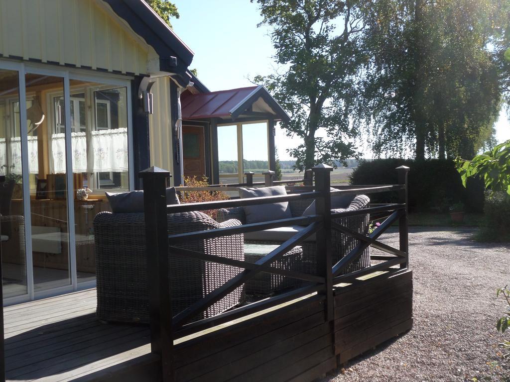 Skogis Bed & Breakfast Катринехолм Екстериор снимка