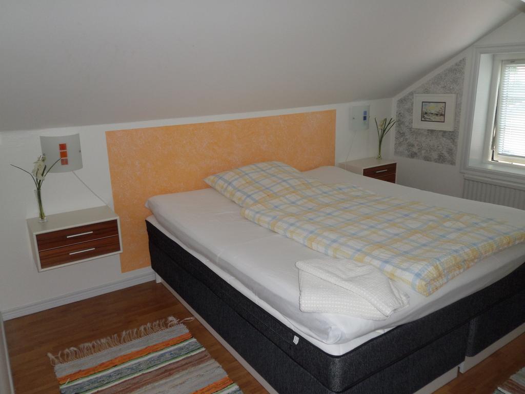 Skogis Bed & Breakfast Катринехолм Екстериор снимка