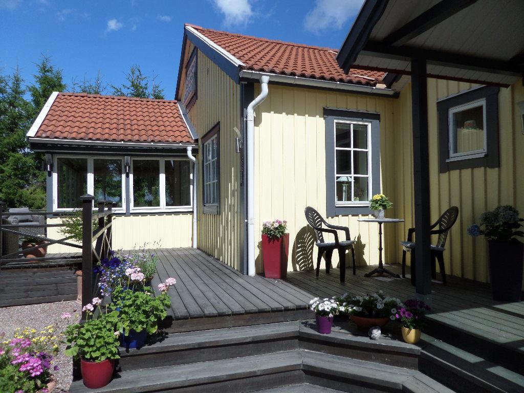 Skogis Bed & Breakfast Катринехолм Екстериор снимка